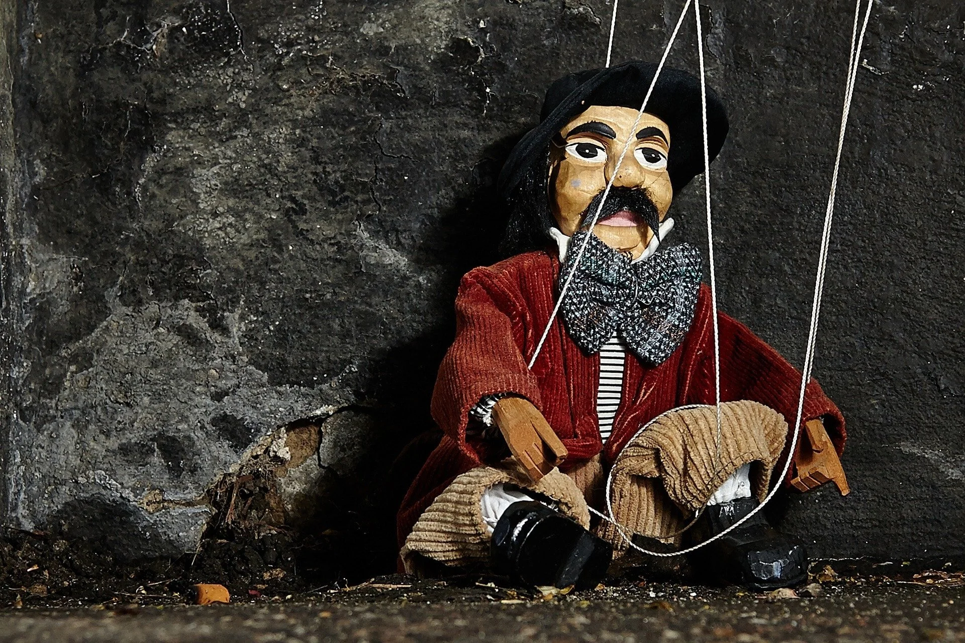 Les marionnettes de la cigarette